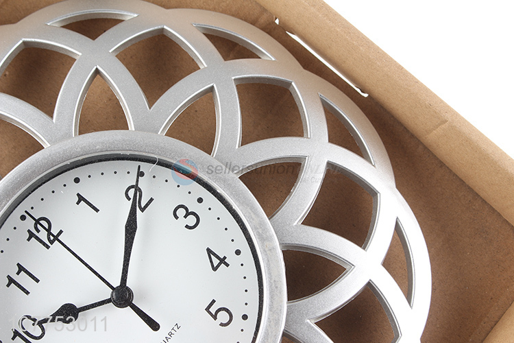 Wholesale imitation metal home digital clock silent wall clock