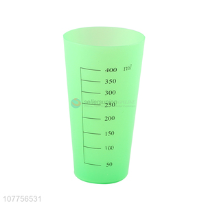 New product bpa free reusable color changing plastic cup with scale