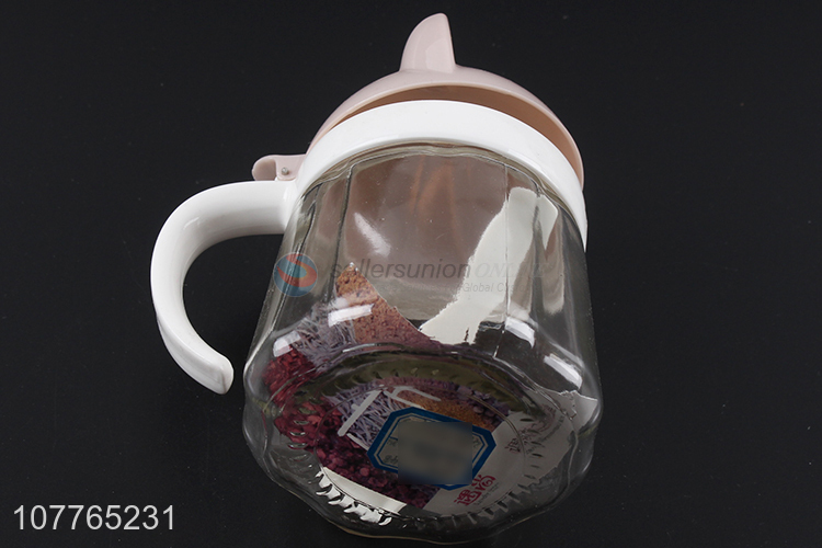 Hot sale cartoon design plastic seasoning box salt box