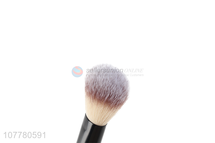 Hot Selling Powder Brush Blush Brush Professional Makeup Brush