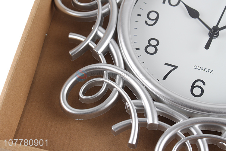 Factory price creative Nordic style hanging clock wall art decoration