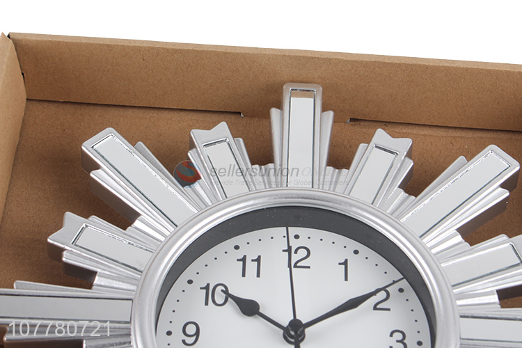 Good sale personalized artistic quartz hanging clock for home decoration