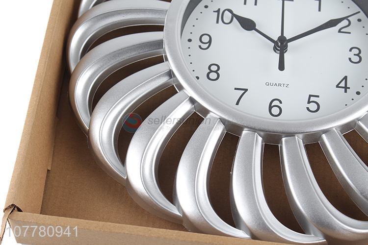 Promotional modern deluxe vintage silence decorative wall clock hanging clock