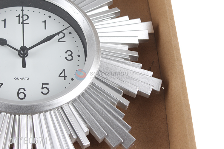 Wholesale retro high-class hanging clock for home and hotel decoration