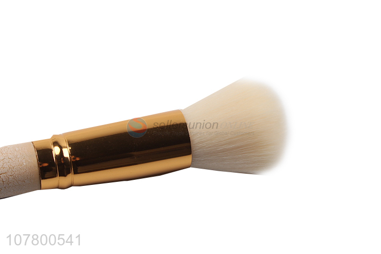 Online wholesale soft makeup brush powder blush brush for women