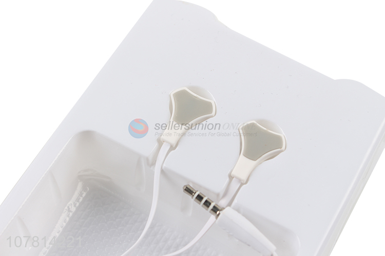 Factory wholesale in-ear headset mobile phone universal headset
