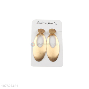 Hot Sale Fashion Metal Pendant Stud Earring Ladies Jewelry