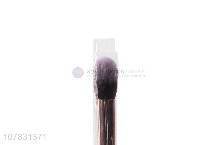 Online wholesale multi-function blush brush highlighter brush for makeup