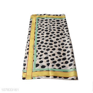 Top quality square fashion lady silk <em>scarf</em> for gifts