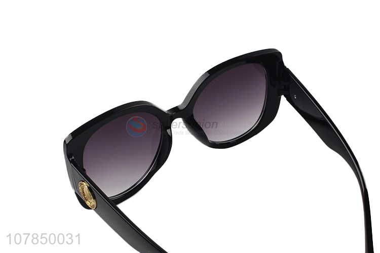 Good Price Outdoor Leisure Sunglasses Plastic Eyewear