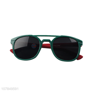 Yiwu Market Wholesale Plastic <em>Sunglass</em> Fashion Eyewear