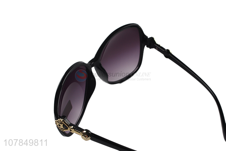 Good Sale Sun Glasses Fashion Goggles Outdoor Sunglasses