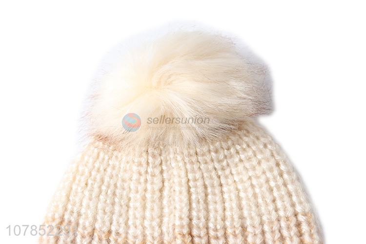 Online wholesale women winter knitting beanie ladies pompom hat