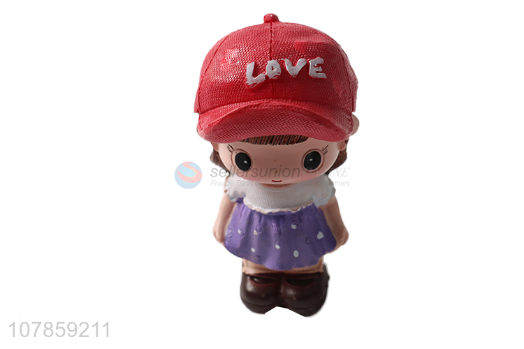 Hot selling resin crafts resin lovers doll home furnishings