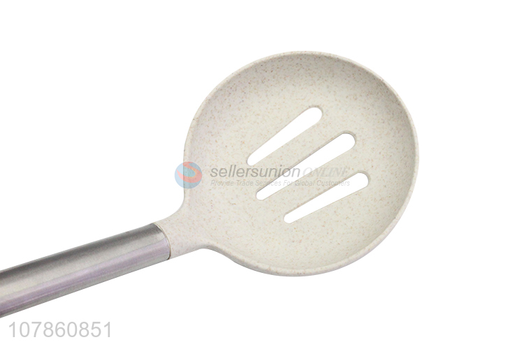 Yiwu Wholesale Stainless Steel Handle Three-hole Colander Household Kitchenware