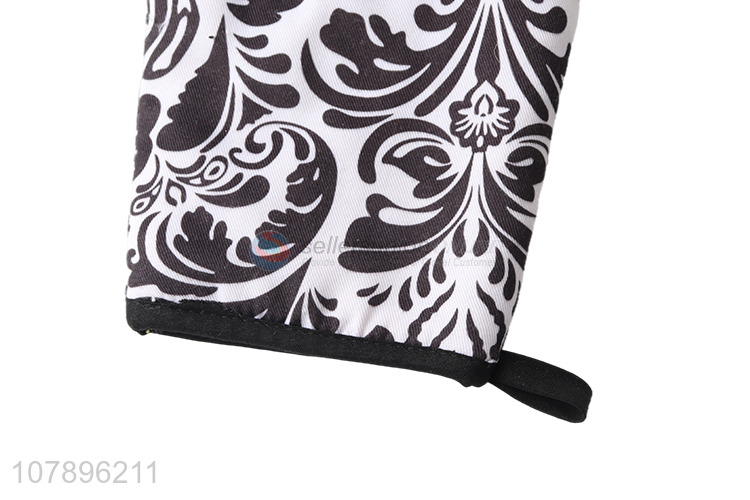 Fashion Design Heat Insulation Gloves Custom Oven Gloves