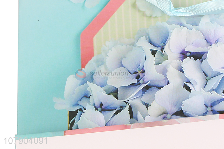 Yiwu wholesale blue paper gift bag printing packaging bag