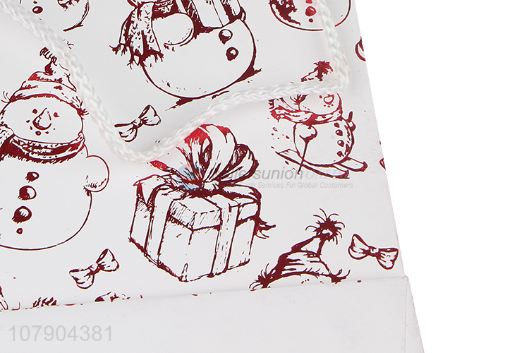 Yiwu Direct Sale White Christmas Day Gift Bag Paper Tote Bag