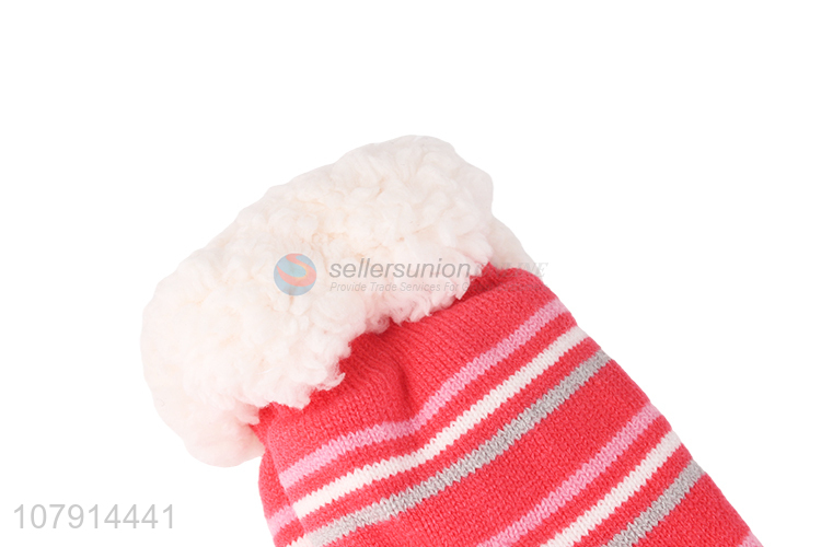 Wholesale cartoon jacquard knitting ladies indoor socks fleece lined floor socks