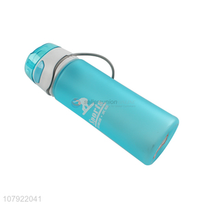 Yiwu direct sale blue portable water cup sports bottle