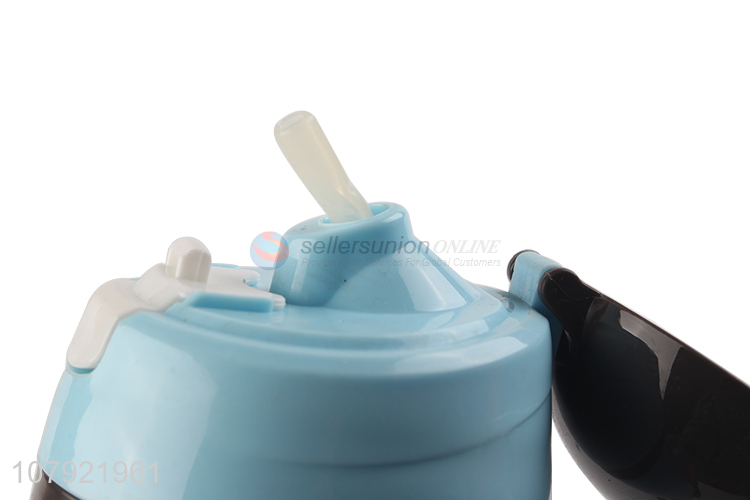 Wholesale sports outdoor water bottle plastic straw cup for children
