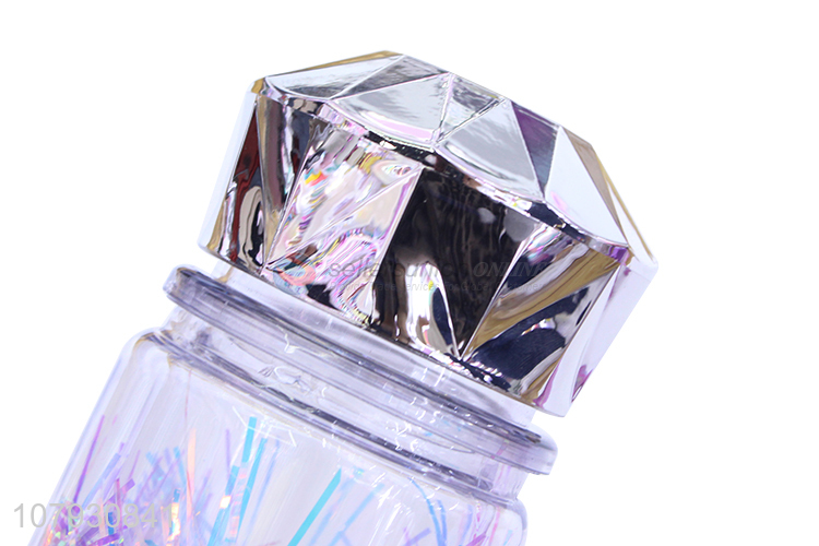 Online wholesale creative double-walled plastic water bottle with diamond shape lid