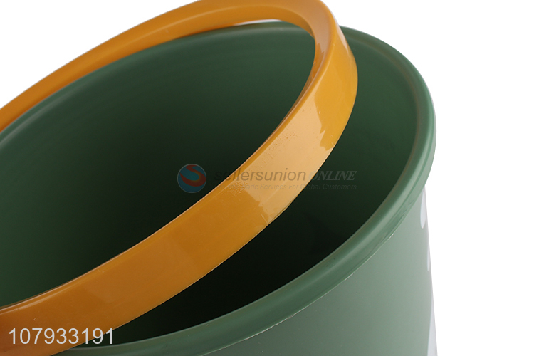 Hot selling green plastic shiny printing trash can for universal