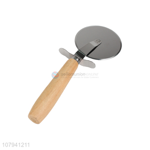 Wholesale round stainless steel pizza wheel with wood handle