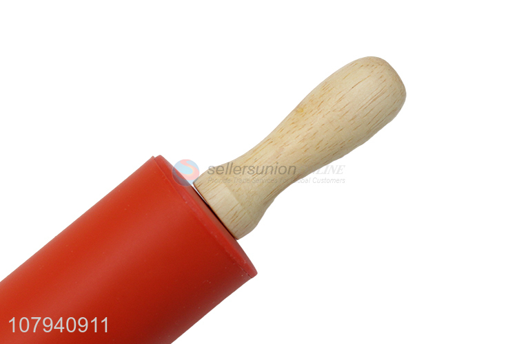 Factory price wooden handel non-dtick dilicone rolling pin
