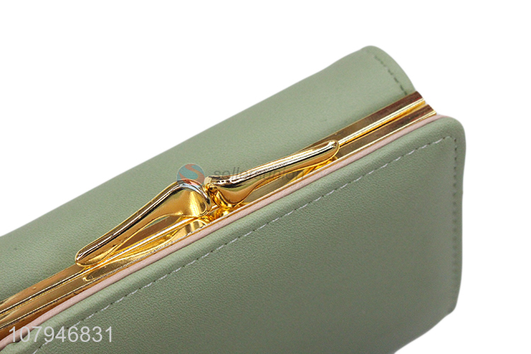 Yiwu wholesale simple design women mini portable wallet for sale