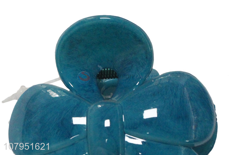 New arrival bowknot shape plastic hollow hair claw clips for ladies