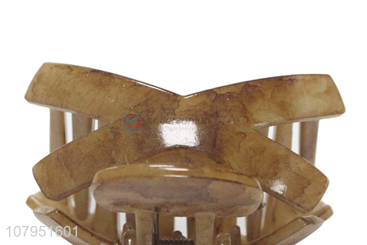 Good quality new design women fashion hollow hair claw clips wholesale