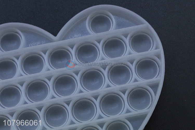 Wholesale cheap price heart shape silicone push bubble fidget toys