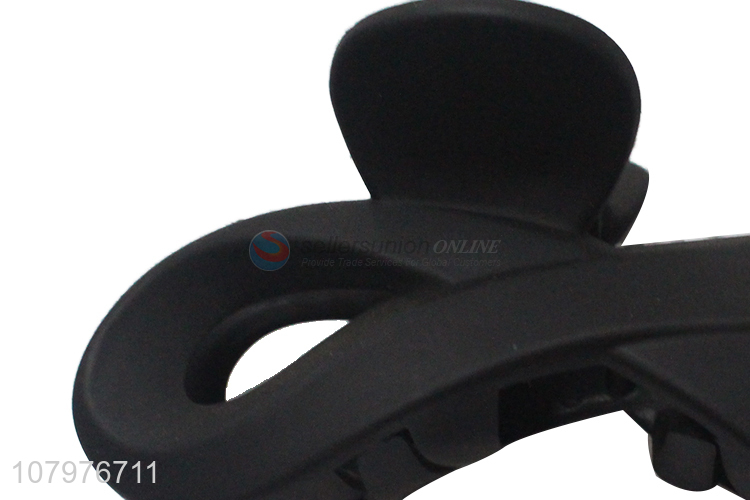 Simple design fashion ladies hair decoration hair claw clips for sale