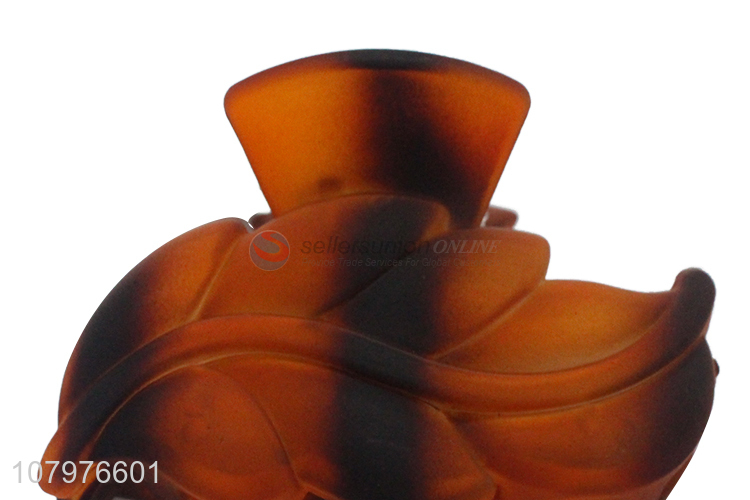 Creative design leaves shape plastic hair claw clips for decoration