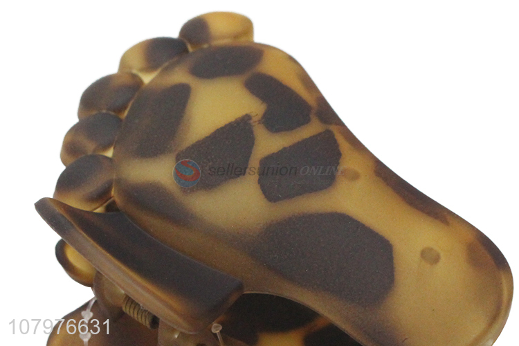 Best selling foot shape plastic women hair claw clips for thick hair