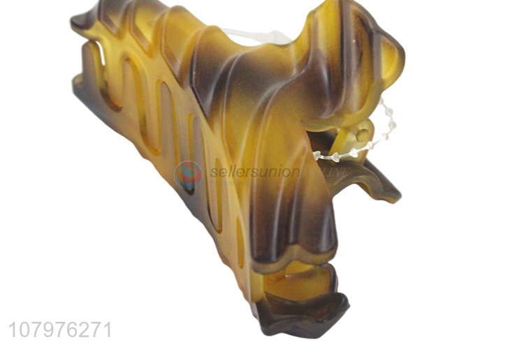 Wholesale cheap price plastic non-slip women summer hair claw clips