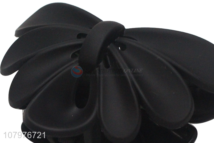 Factory direct sale plastic black women hair pins hair claw clips