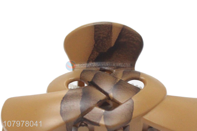 Cheap price plastic hairpin simple claw clip for ladies