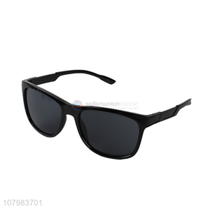 New Design Plastic Sunglass Holiday Leisure Sun Glasses Best Eyewear