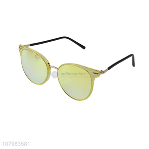 Cool Plastic Frame Leisure Sunglasses Fashion Eyewear For Sale