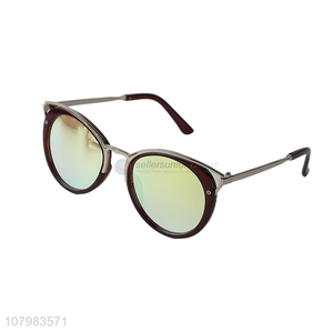 Custom Leisure Street Shooting Sunglasses Fashion Eyeglasses