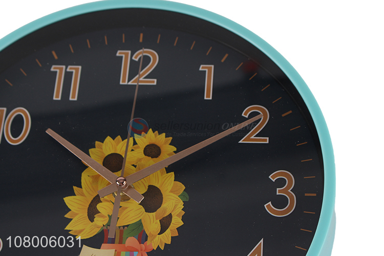 Yiwu wholesale blue simple round wall clock modern living room clock