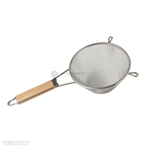 Good Quality Kitchen Stainless Steel Oil Strainer With Wooden Handle