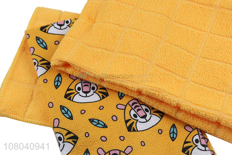 Yiwu market yellow cartoon printed cleaning towel set