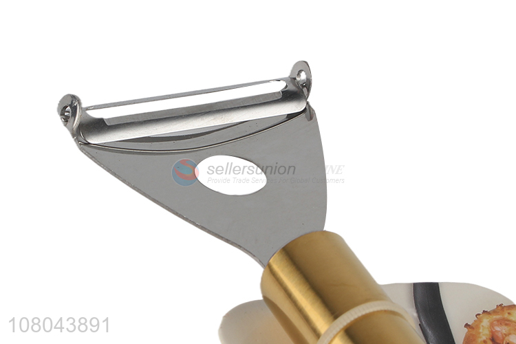 Yiwu wholesale stainless steel triangle vegetable fruit peeler