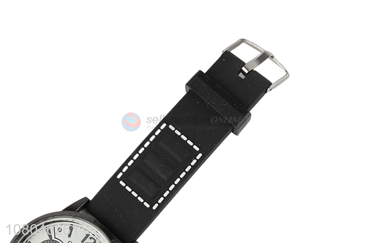 Recent design luminous men quartz watch with pu leather strap