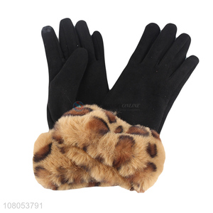 Yiwu wholesale black ladies winter outdoor warm gloves