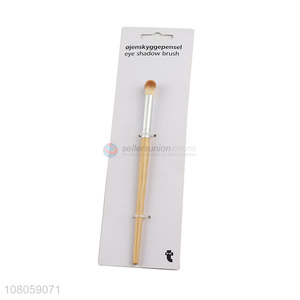 Factory direct sale eye <em>shadow</em> <em>brush</em> with bamboo handle