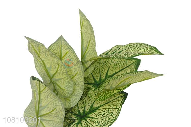 Factory direct sale green leaves artificial plants for decoration